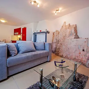 Dietro La Grotta Apartment Rovinj